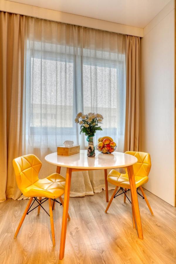 Relaxation Station - My Charming, Cosy&Inviting Apt - Smart Thermostat - Private Parking - Ior Park - Long Term Price Cuts Бухарест Экстерьер фото