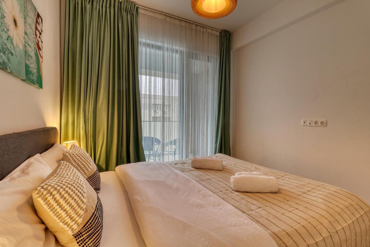 Relaxation Station - My Charming, Cosy&Inviting Apt - Smart Thermostat - Private Parking - Ior Park - Long Term Price Cuts Бухарест Экстерьер фото